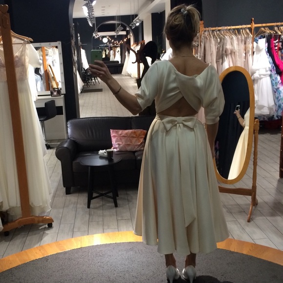 NWT Atlas short Cappuccino/ powder Wedding Dress - Picture 5 of 5